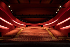 LA COMÉDIE DE CLERMONT-FERRAND SCÈNE NATIONALE • CLERMONT-FERRAND • FRANCIA
