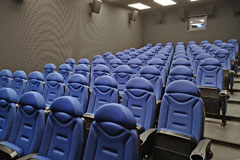 CSENGEY DÉNES KULTURÁLIS KÖZPONT • PAKS • UNGARN