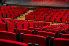 KAZALIŠNA DVORANA „ANTONIO COSLOVICH“ THEATER CITTADINO • Umag • Kroatien