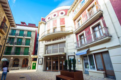 TEATRO CINE MODELO • ZARAUTZ• GUIPÚZCOA • SPANIEN