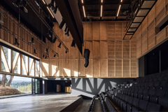 BILDUNGS-THEATER DER KÜNSTE VON PANGUIPULLI • PANGUIPULLI • CHILE